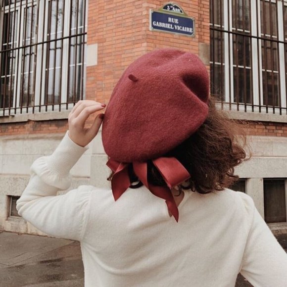 Meet your Posher, Dalia - Picture 1 of 1